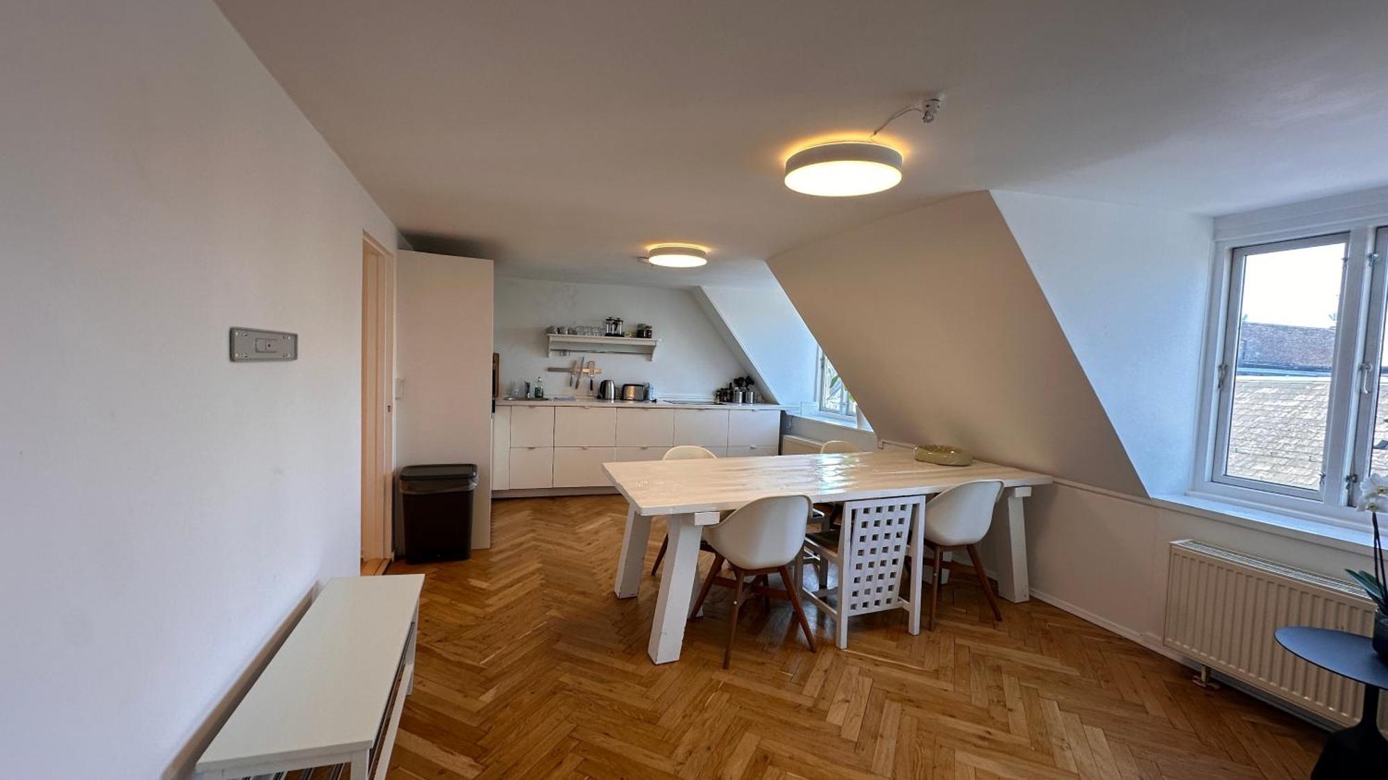 Apartment 1 Til 3 *