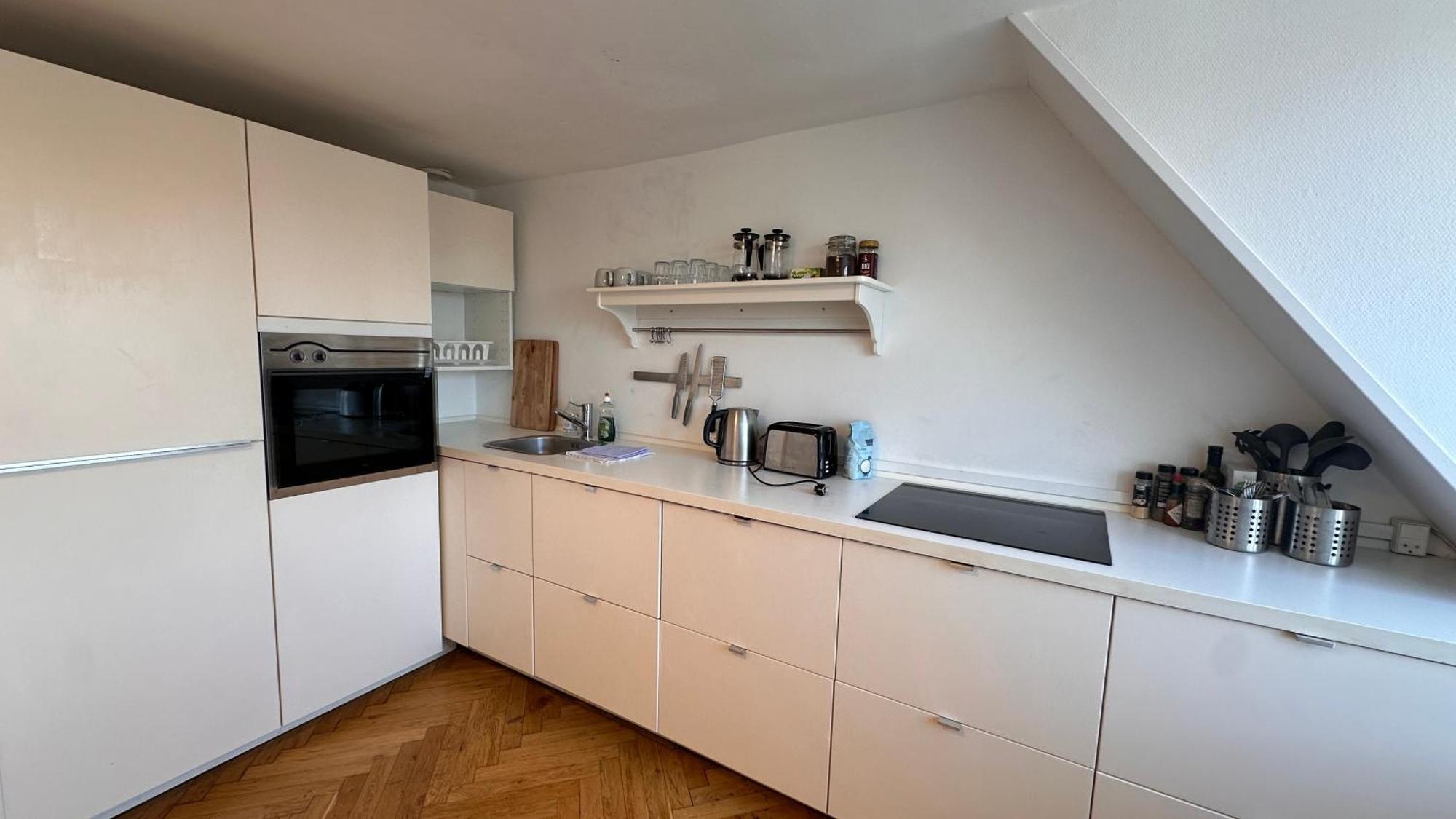 1 Til 3 * København