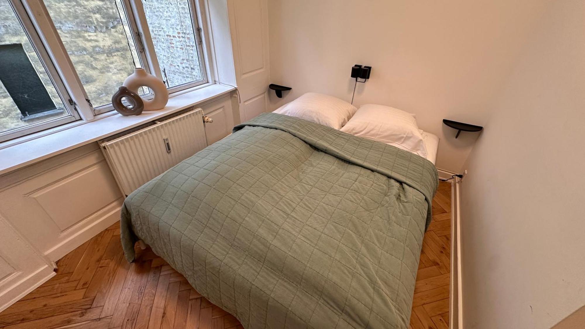 1 Til 3 * København